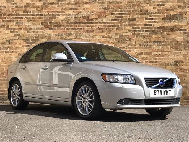 Volvo S40 2.0 SE Lux 4dr Saloon Petrol Silver