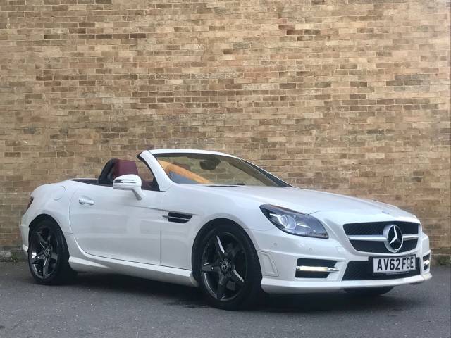 Mercedes-Benz SLK 1.8 SLK 250 BlueEFFICIENCY AMG Sport 2dr Tip Auto Convertible Petrol Pearl White