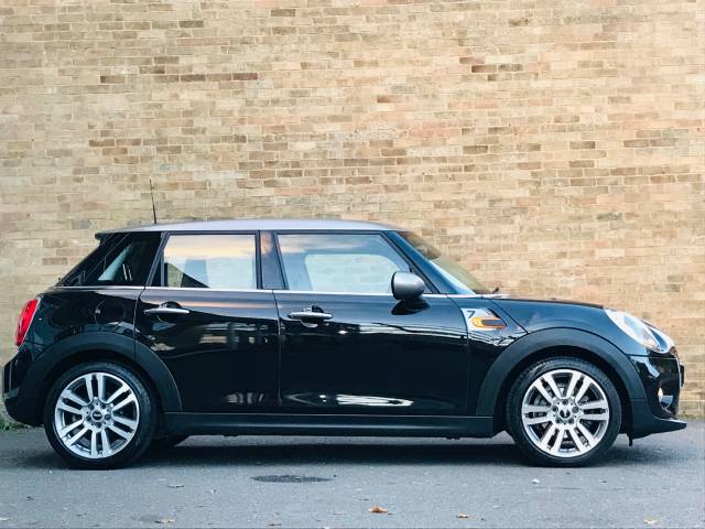 2017 Mini Hatchback 1.5 Cooper Seven 5dr