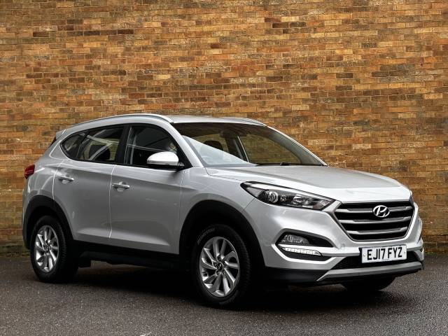 Hyundai Tucson 2.0 CRDi SE Nav 5dr Estate Diesel Silver