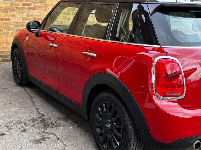 2015 Mini Hatchback 1.5 Cooper 5dr