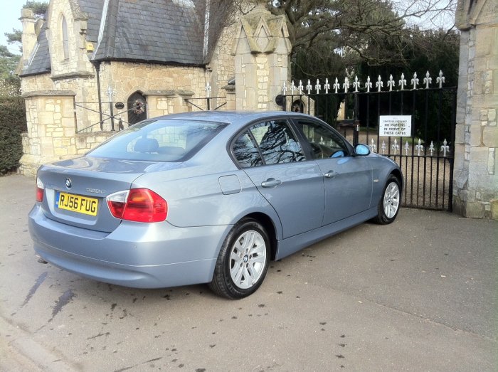 BMW 3 Series 2.0 320d SE LEATHER Saloon Diesel Grey