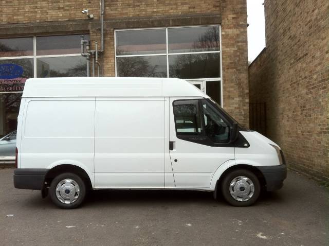 Ford Transit 2.2 Medium Roof Van TDCi 85ps Panel Van Diesel White