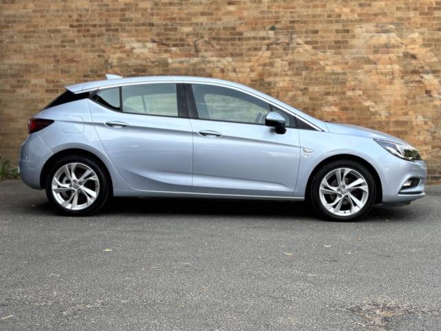 2017 Vauxhall Astra 1.0T 12V ecoFLEX SRi Nav 5dr