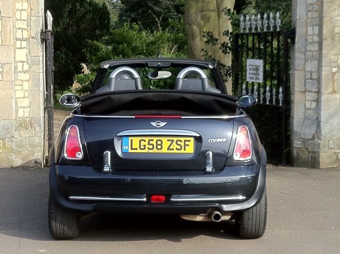 Mini Convertible 1.6 Cooper Chilli Pack + Extras Convertible Petrol Black
