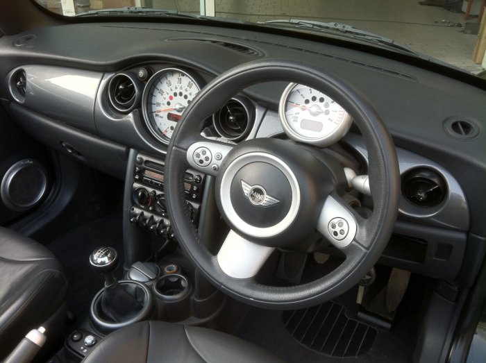 Mini Convertible 1.6 Cooper Chilli Pack + Extras Convertible Petrol Black