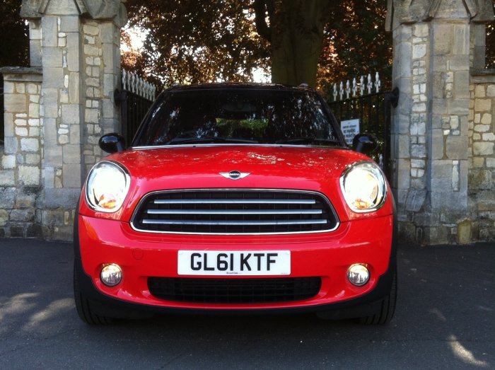 Mini Countryman 1.6 Cooper D ALL4 5dr Hatchback Diesel Red