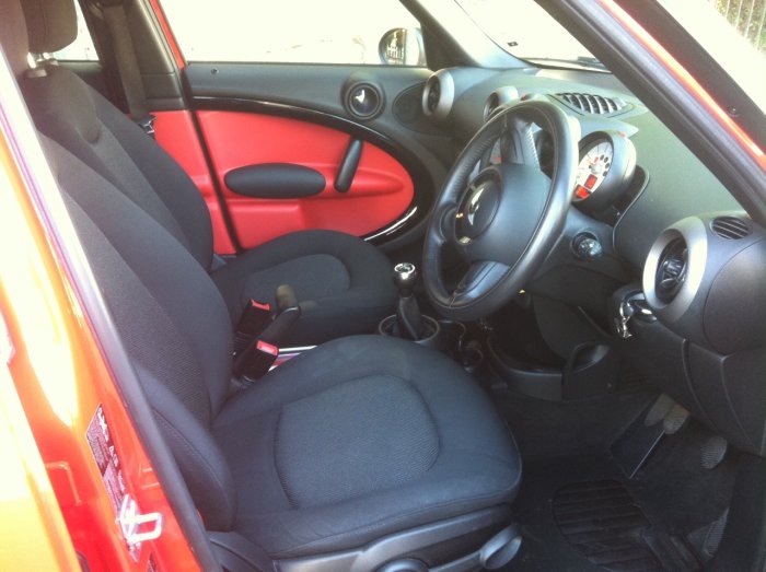 Mini Countryman 1.6 Cooper D ALL4 5dr Hatchback Diesel Red