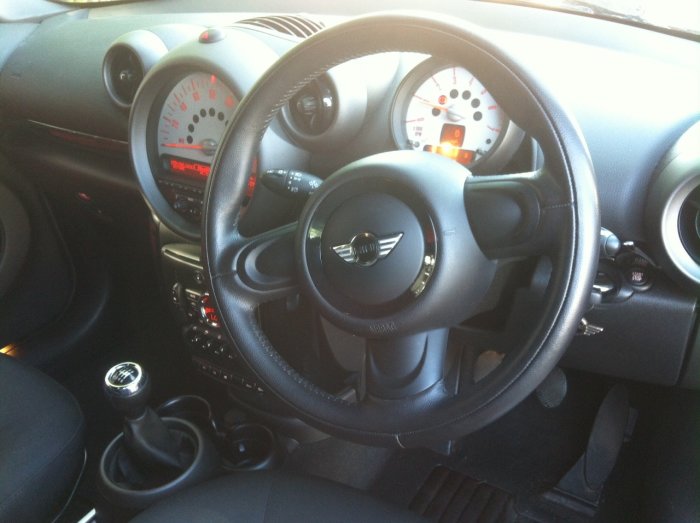 Mini Countryman 1.6 Cooper D ALL4 5dr Hatchback Diesel Red