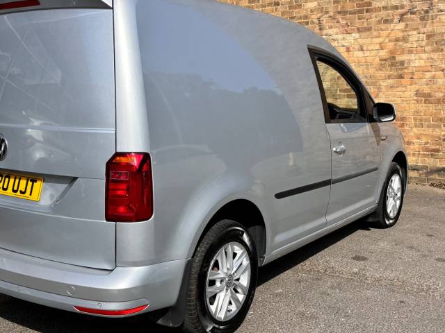2020 Volkswagen Caddy 2.0 TDI BlueMotion Tech 102PS Highline Nav Van