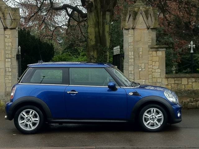 Mini Hatchback 1.6 One D 3dr Hatchback Diesel Blue