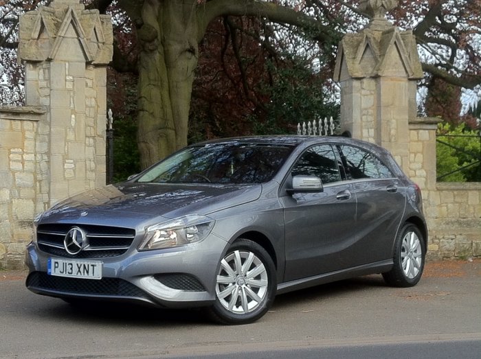 Mercedes-Benz A Class 1.5 A180 CDI BlueEFFICIENCY SE 5dr Hatchback Diesel Grey