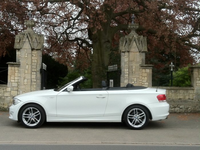 BMW 1 Series 2.0 118i Sport 2dr Convertible Step Auto Convertible Petrol White