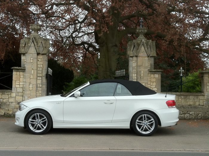 BMW 1 Series 2.0 118i Sport 2dr Convertible Step Auto Convertible Petrol White