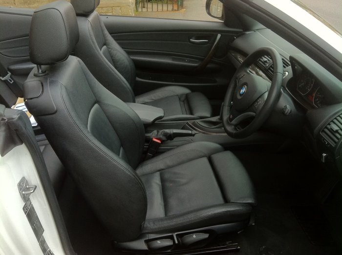 BMW 1 Series 2.0 118i Sport 2dr Convertible Step Auto Convertible Petrol White