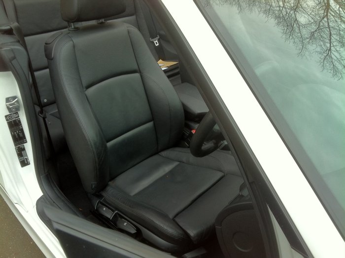 BMW 1 Series 2.0 118i Sport 2dr Convertible Step Auto Convertible Petrol White