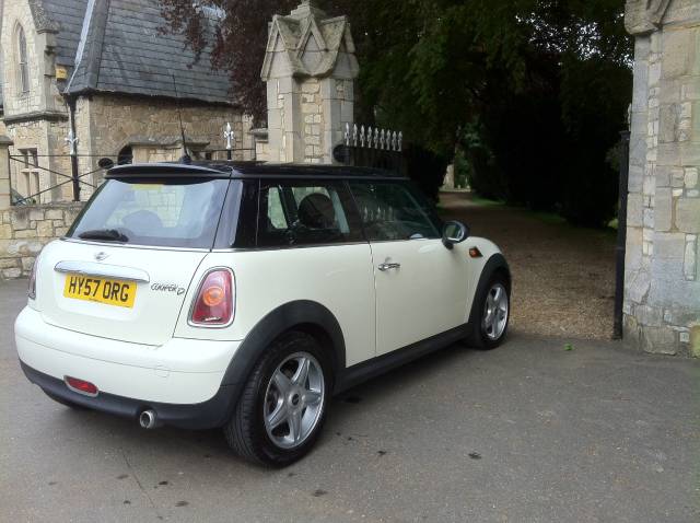 2007 Mini Hatchback 1.6 Cooper D 3dr