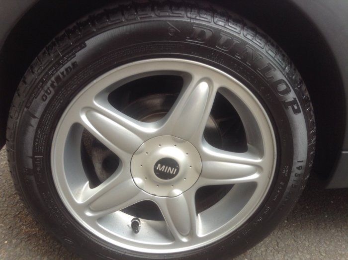 Mini Hatchback 1.6 Cooper D 3dr Hatchback Diesel White