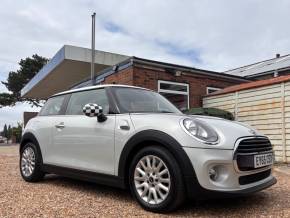 MINI HATCHBACK 2015 (65) at New March Car Centre March