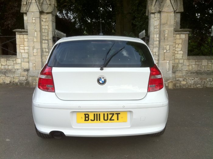 BMW 1 Series 2.0 116d Sport 5dr Hatchback Diesel White