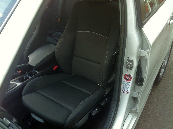 BMW 1 Series 2.0 116d Sport 5dr Hatchback Diesel White