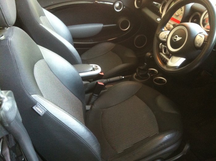 Mini Convertible 1.6 Cooper 2dr Auto Convertible Petrol Black
