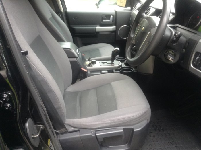 Land Rover Discovery 2.7 Td V6 GS 5dr Auto Estate Diesel Black