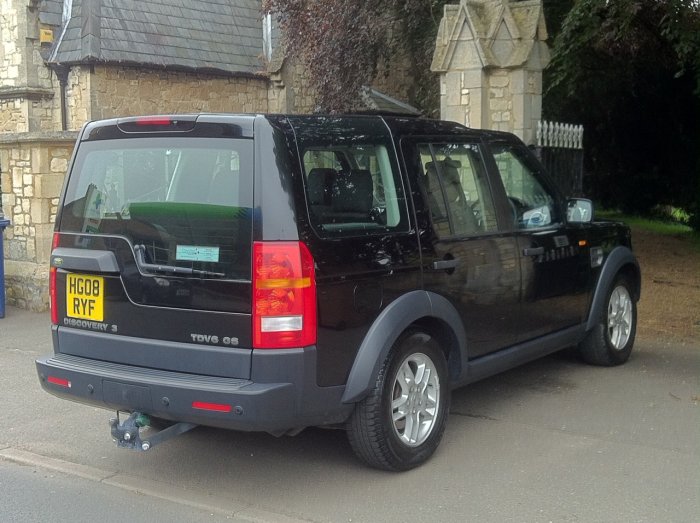 Land Rover Discovery 2.7 Td V6 GS 5dr Auto Estate Diesel Black