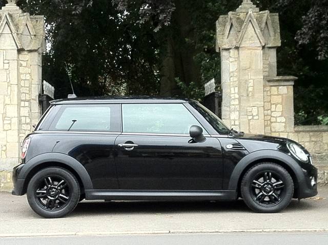 Mini Hatchback 1.6 One D 3dr Hatchback Diesel Black