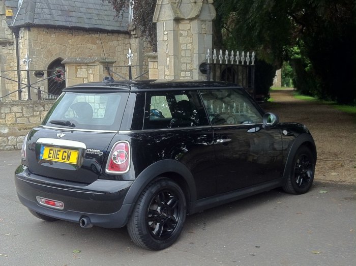 Mini Hatchback 1.6 One D 3dr Hatchback Diesel Black
