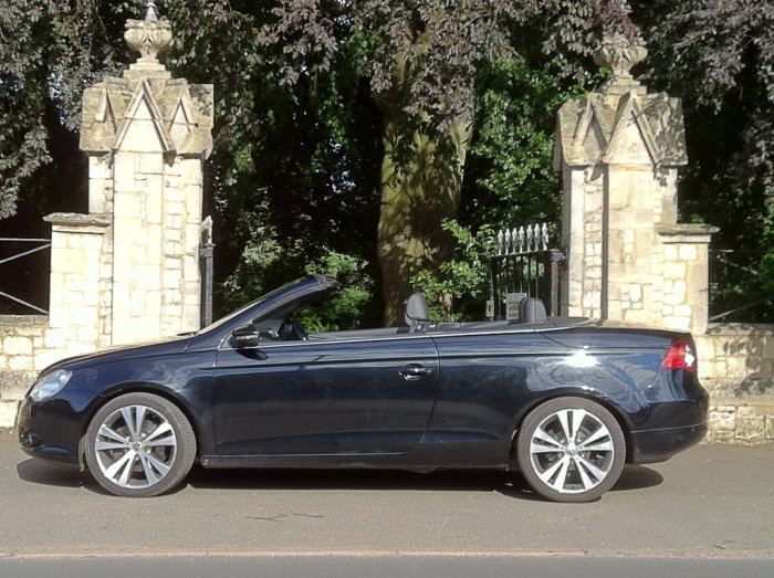 Volkswagen Eos 1.4 TSI 160 Sport 2dr Convertible Petrol Black