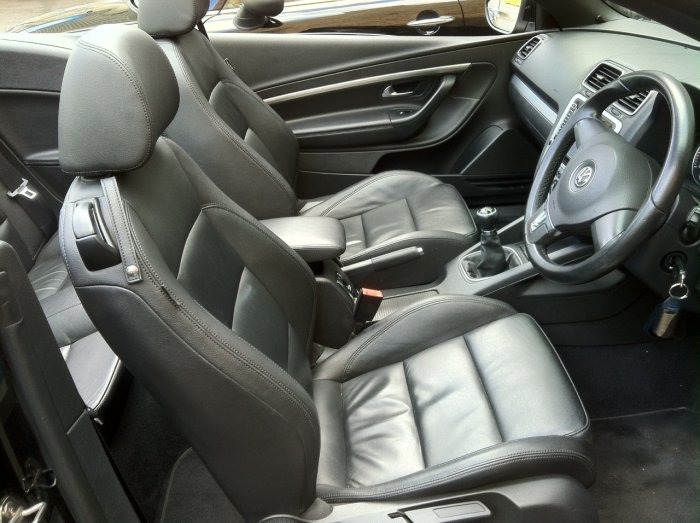 Volkswagen Eos 1.4 TSI 160 Sport 2dr Convertible Petrol Black