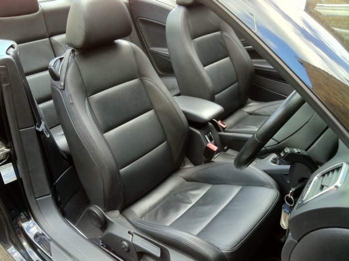 Volkswagen Eos 1.4 TSI 160 Sport 2dr Convertible Petrol Black