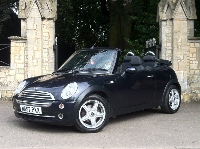 Mini Convertible 1.6 One 2dr Convertible Petrol Black