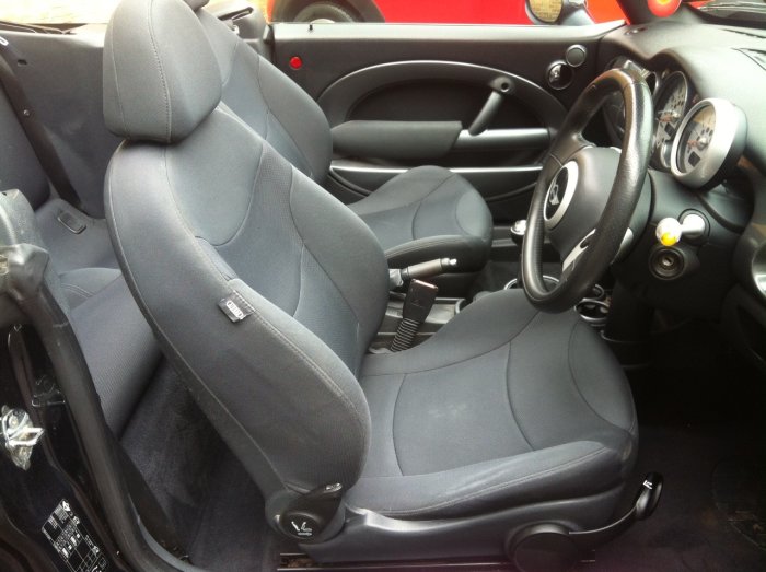 Mini Convertible 1.6 One 2dr Convertible Petrol Black