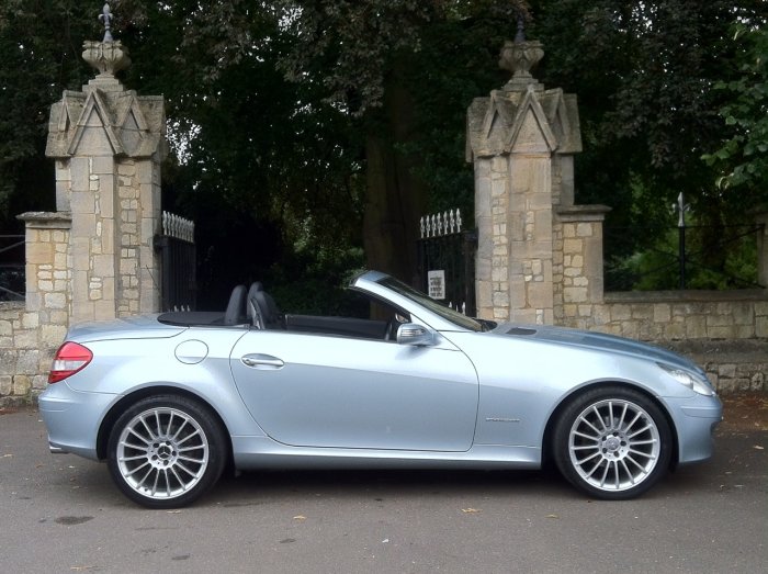 Mercedes-Benz SLK 1.8 SLK 200K 2dr Tip Auto Convertible Petrol Blue Silver