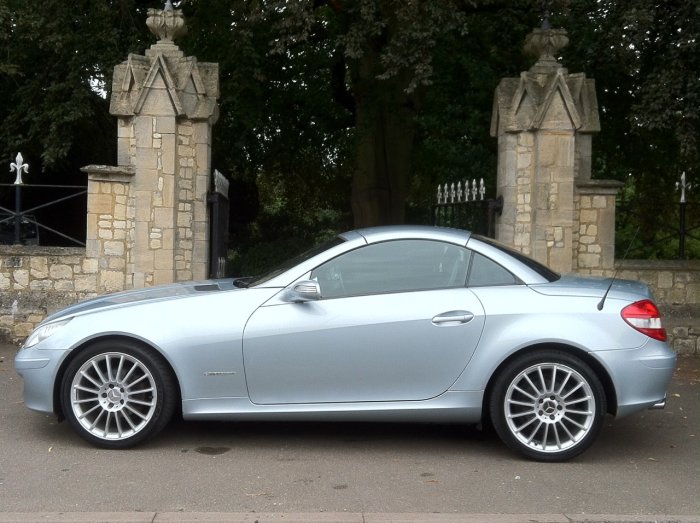 Mercedes-Benz SLK 1.8 SLK 200K 2dr Tip Auto Convertible Petrol Blue Silver