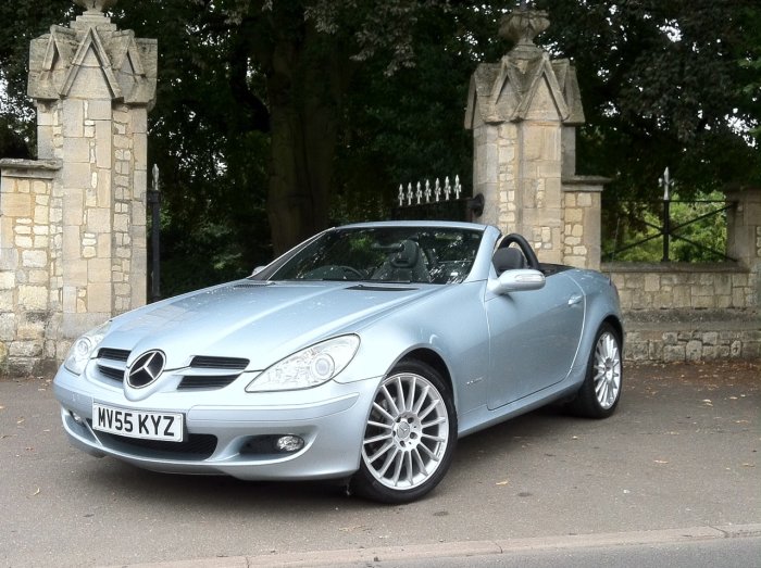 Mercedes-Benz SLK 1.8 SLK 200K 2dr Tip Auto Convertible Petrol Blue Silver