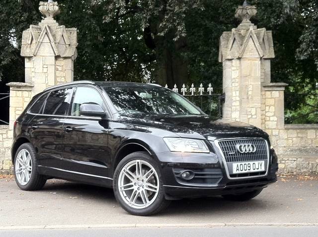 Audi Q5 2.0 TDI Quattro SE 5dr Estate Diesel Black