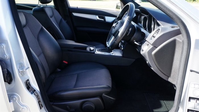 Mercedes-Benz C Class 1.8 C180 BlueEFFICIENCY Sport 5dr Auto Estate Petrol Silver