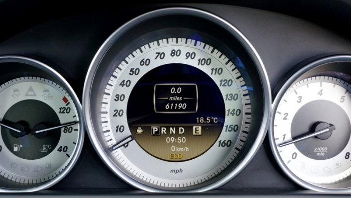 Mercedes-Benz C Class 1.8 C180 BlueEFFICIENCY Sport 5dr Auto Estate Petrol Silver