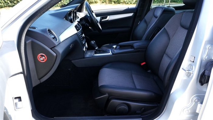Mercedes-Benz C Class 1.8 C180 BlueEFFICIENCY Sport 5dr Auto Estate Petrol Silver