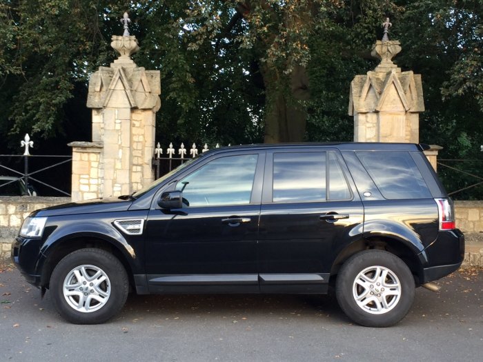 Land Rover Freelander 2.2 TD4 S 5dr Estate Diesel Black