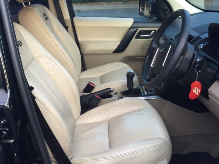 Land Rover Freelander 2.2 TD4 S 5dr Estate Diesel Black
