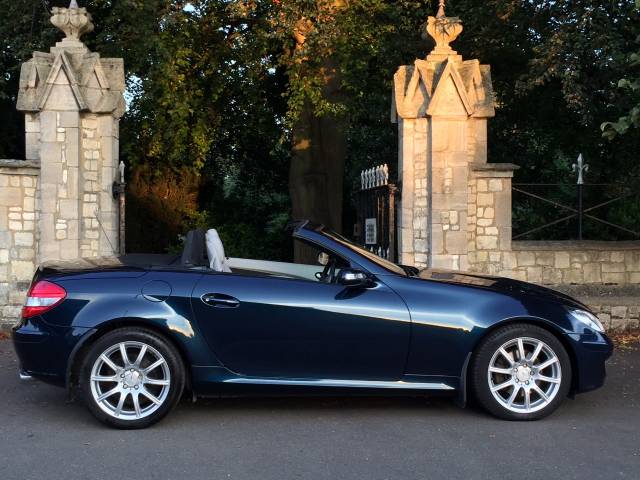 Mercedes-Benz SLK 3.0 SLK 280 2dr Tip Auto Convertible Petrol Blue