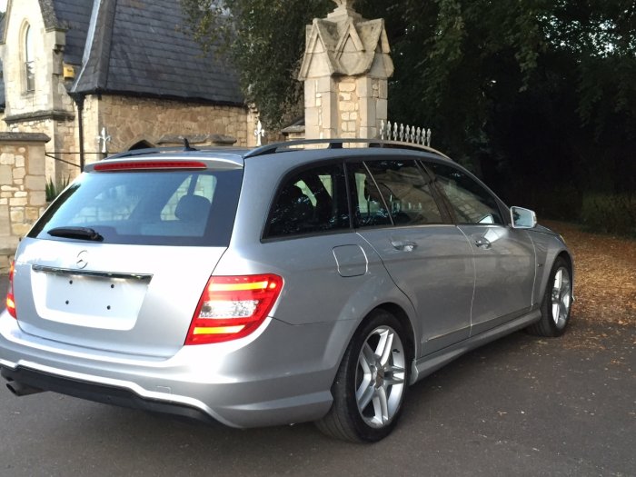 Mercedes-Benz C Class 1.8 C180 BlueEFFICIENCY Sport 5dr Auto Estate Petrol Silver