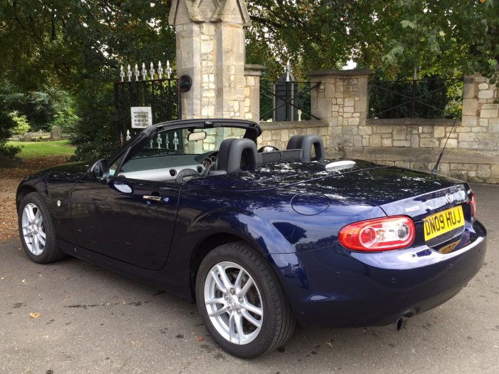 Mazda MX-5 1.8i SE 2dr Convertible Petrol Blue