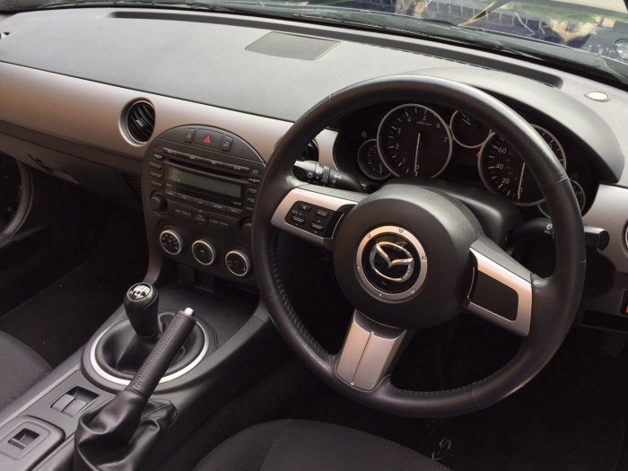 Mazda MX-5 1.8i SE 2dr Convertible Petrol Blue