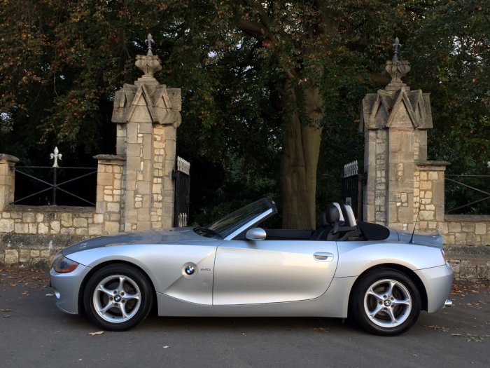 BMW Z4 2.5i 2dr Convertible Petrol Silver