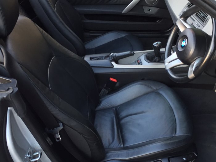 BMW Z4 2.5i 2dr Convertible Petrol Silver